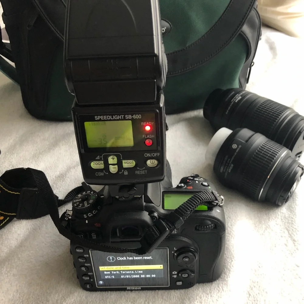 Nikon D7100 DLSR Camera, 3 lenses, carrying case, battery, charger, EUC
